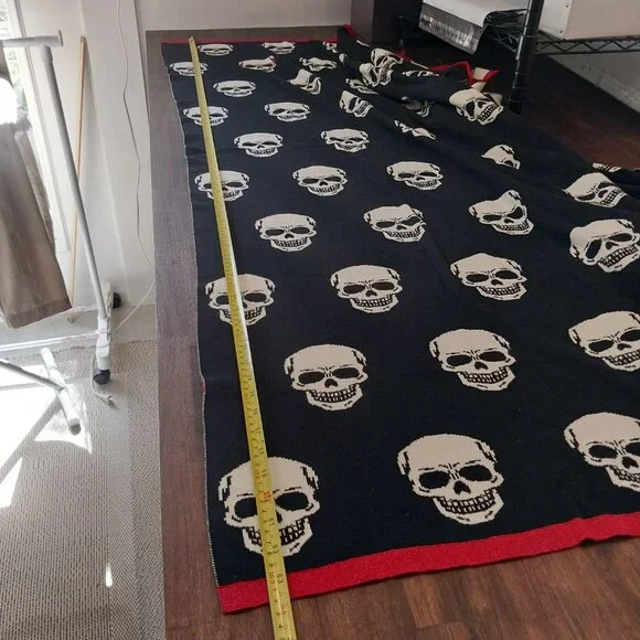 Mortar & Bone Skull Throw Blanket Black White Red Metallic 64" x 52" Reversible - Picture 7 of 12